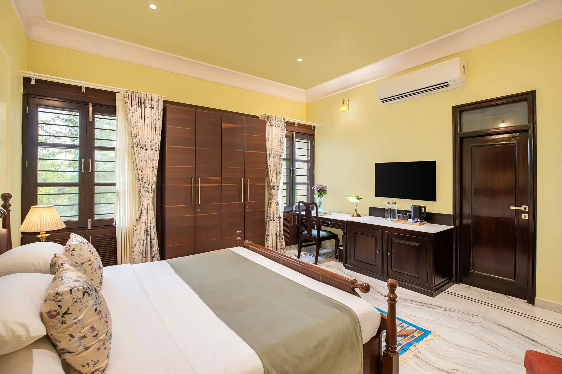 Luxury Stay in Udaipur for Couple