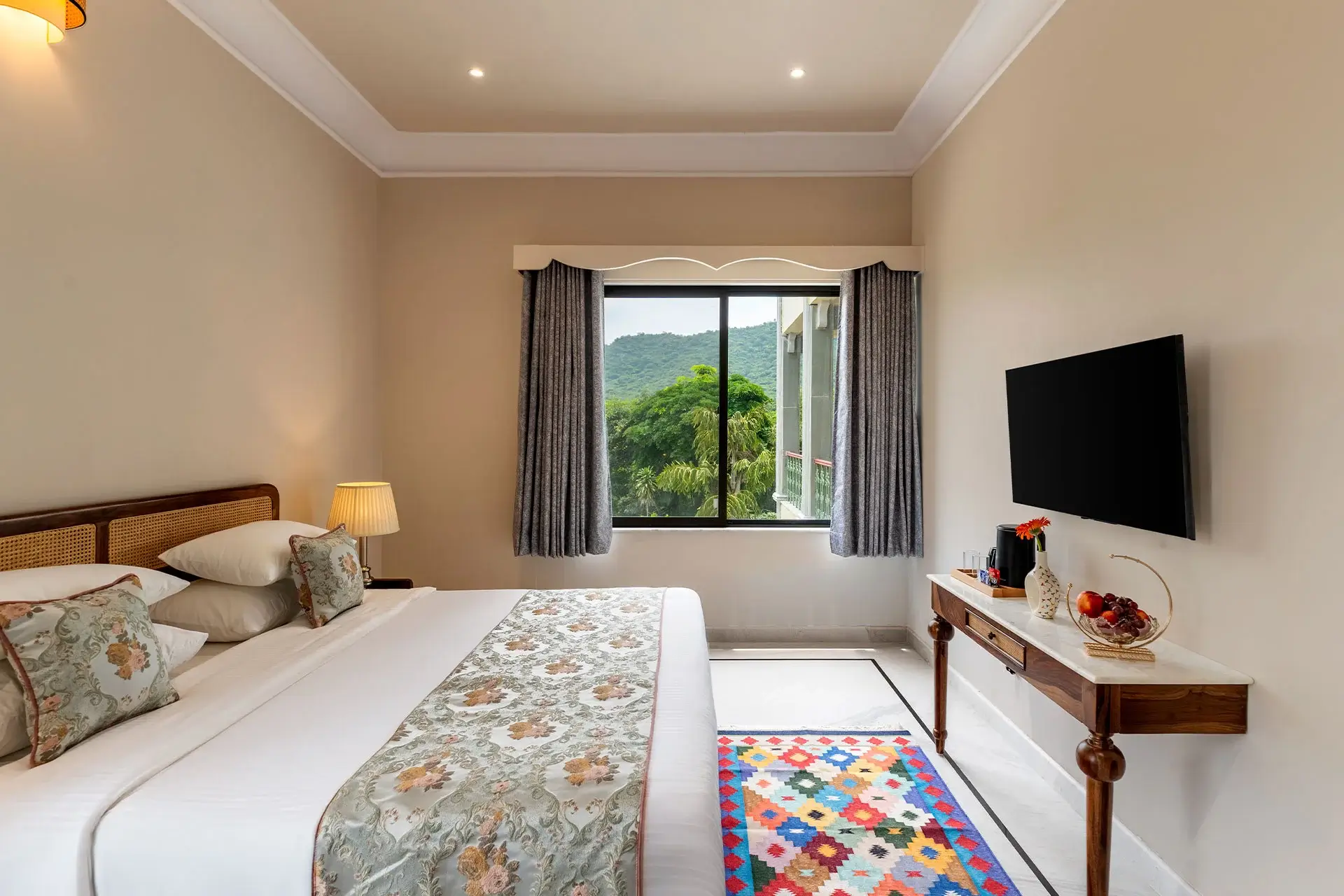 best hill view hotel in udaipur